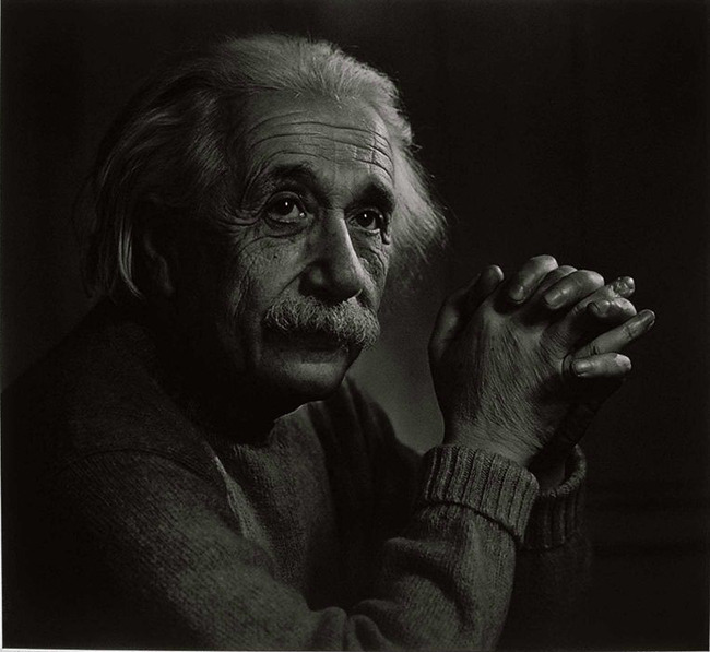 아인슈타인 1948.jpg
