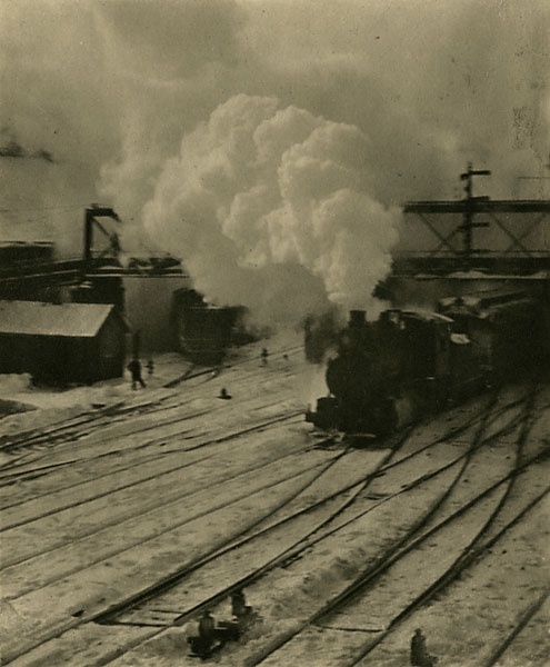 snapshot_-_in_the_new_york_central_yards,_1903_the_elp.jpg